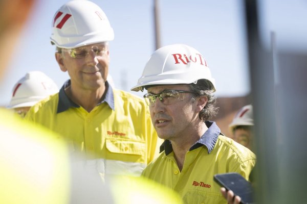 钻石配资 西芒杜项目首船时间提前，铁矿石巨头力拓将“换帅”