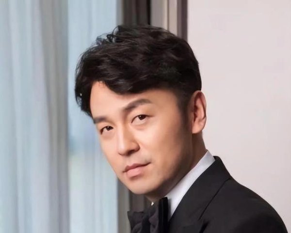 天源国际 雷佳音从草根到视帝爆红，却被质疑演技单一，新身份引热议？